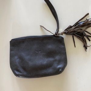 Clehi leather grey black couch with wrist band